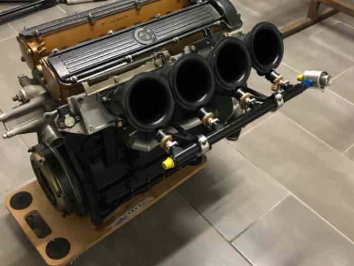 Moteur BMW M12/7 - 2 litres électronique 3