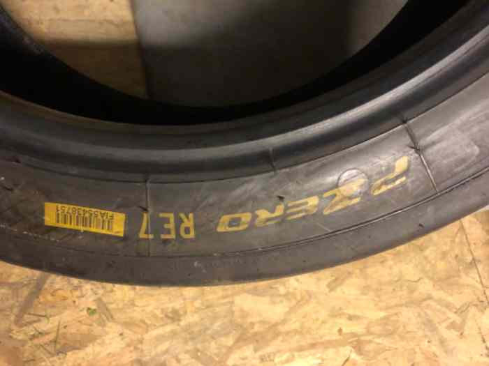 PIRELLI RE7 17 POUCES 4