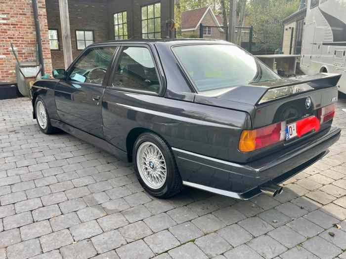 BMW M3 E30 5