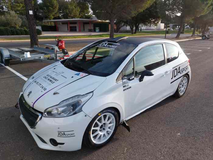 JDA SPORT LOUE PEUGEOT 208 R2