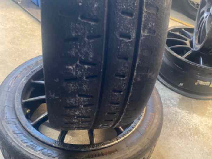 Pirelli 205/45/17 quasi neuf/neuf 1