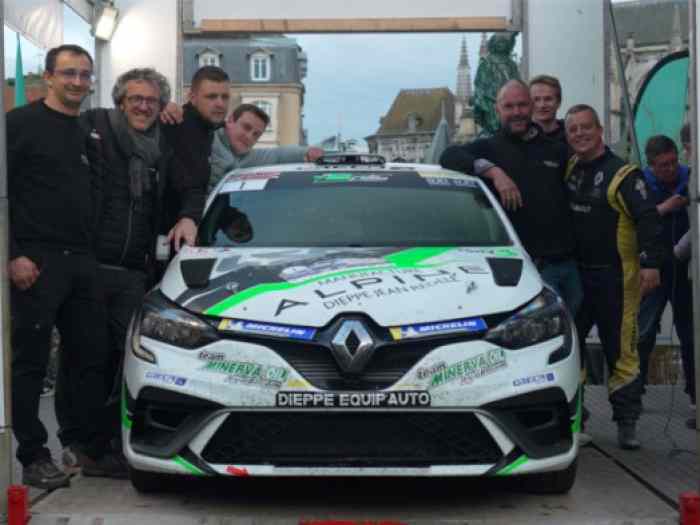 Louez une Clio Rally3 toutes évos chez GMC Compétition 2