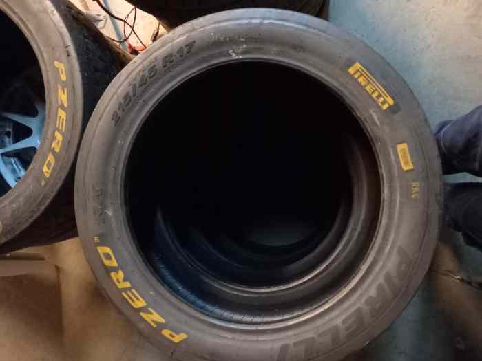 Pirelli 215/45/17 2