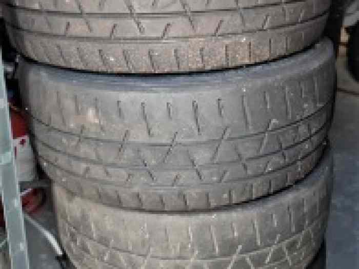 PNEUS HANKOOK 30% usure 235 40 R18 (Mitsu Evo 10) 4