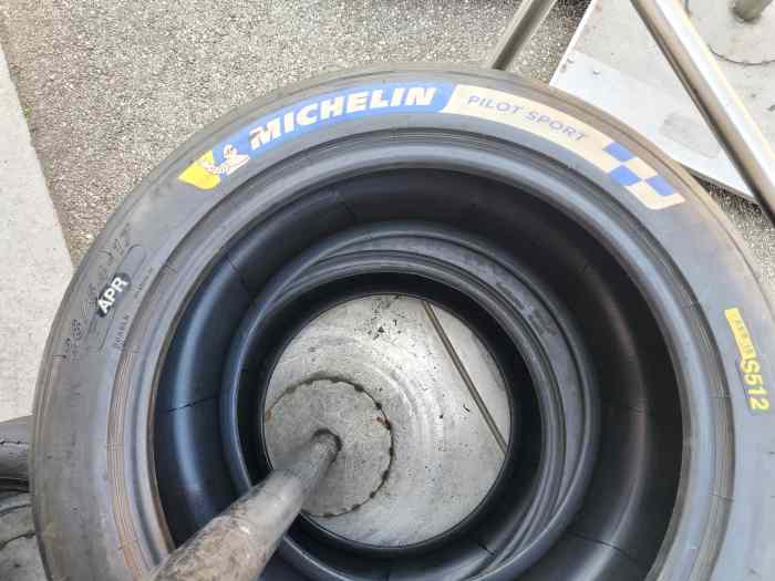 slick 17 pouce michelin S512 et pluie P512 ideal circuit ou autre 2