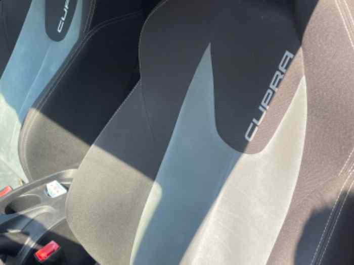 Seat Léon Cupra R 4