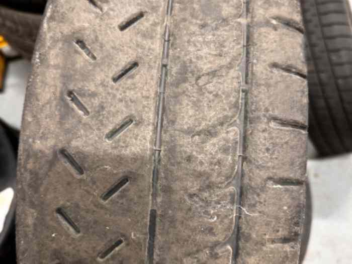 VENDS MICHELIN 19/60-16 en 31 1