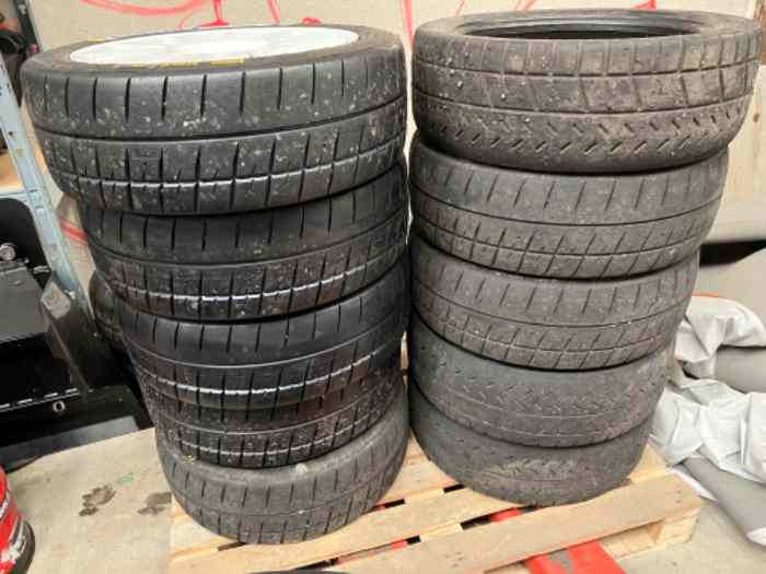 Lot pneus 17 Pouces michelin R21 M20 H30 0