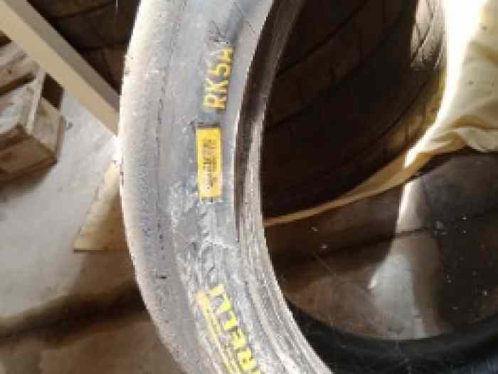 pneu pirelli rk5a en 18 pouces 1