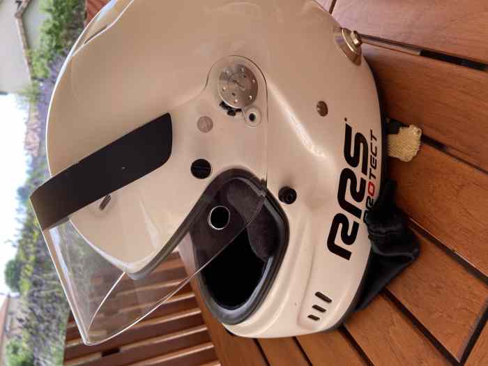 RRS CASQUE PROTECT TAILLE L SA 2015 HOMOLOGUE 0