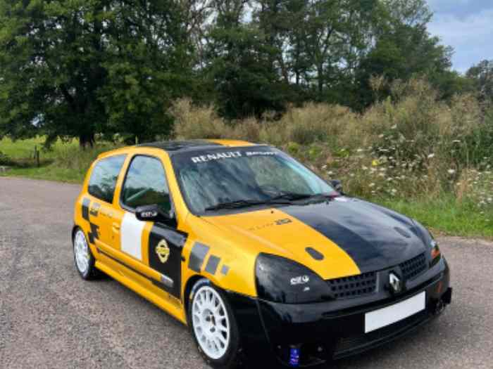 Renault clio 2 cup 0