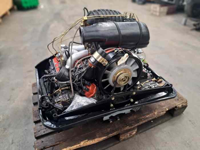 Revised Porsche 3.0 204CV engine 1