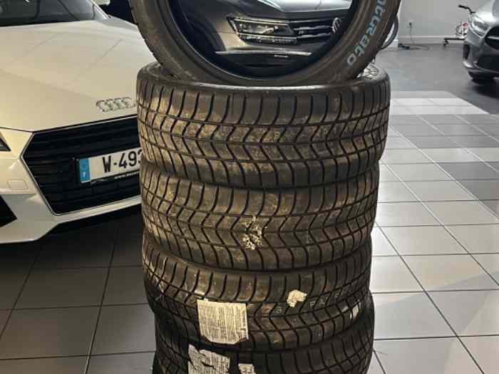 Pneus Pirelli 18P 1