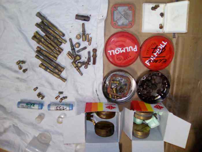 Lot 2 carburateurs Weber 45 + kit joint neuf + pièces , bel état 1