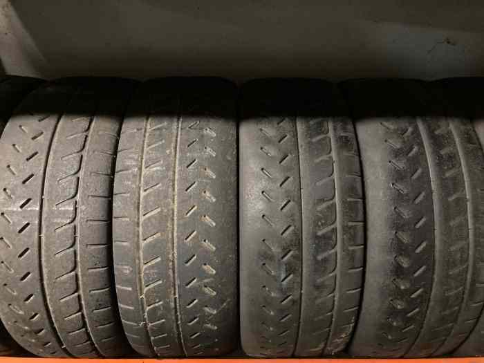 Vends Michelin R31 connect en 16pouces