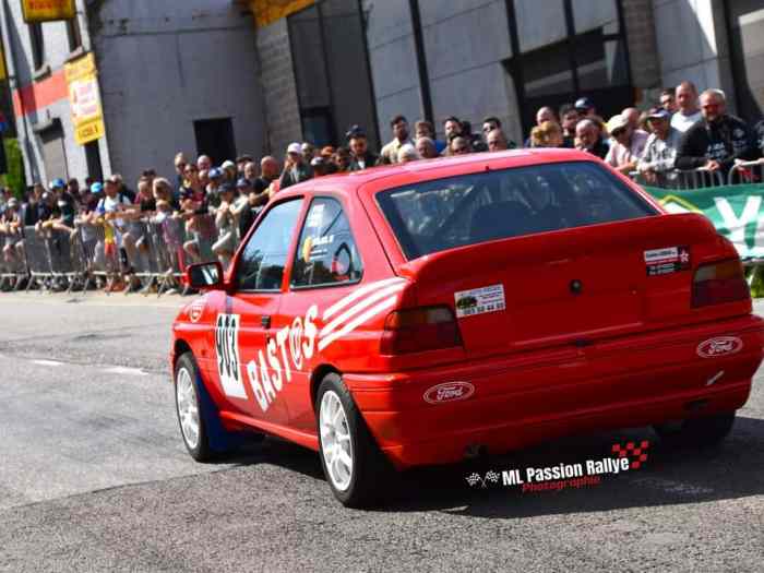 A vendre ford escort rs2000 mk5 5