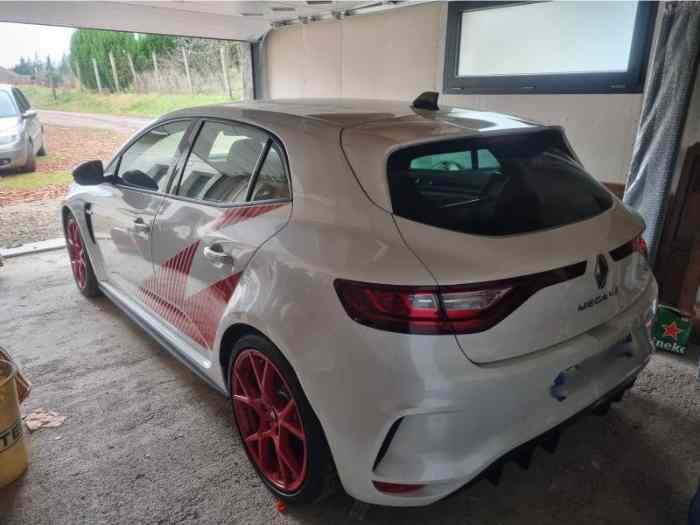 MEGANE 4 TROPHY R RS 1