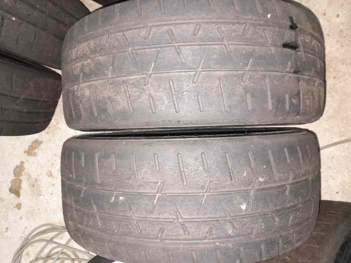 Vend pneus hankook 15 pouces 4