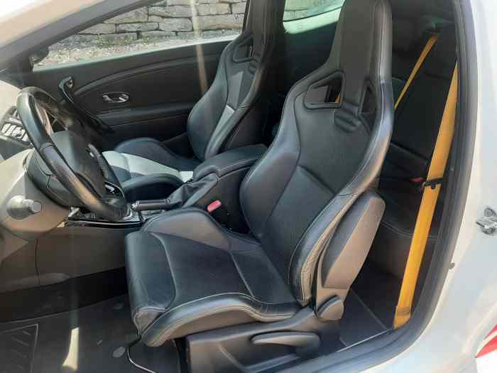 MEGANE III 2.0 RS CUP 265ch RECARO 2012 1