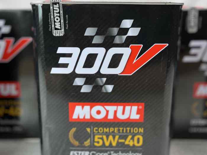 Lot 5 bidons Motul 300V COMPETITION 5W40 1