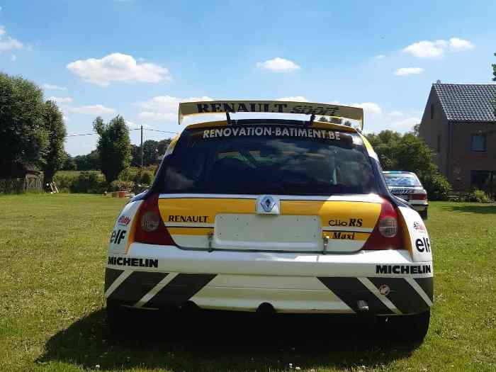 Renault Clio Maxi 2000cc 4