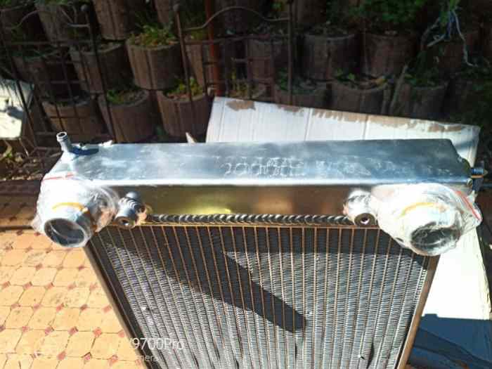 Radiateur Racing en ALUMINIUM DIRENZA 1