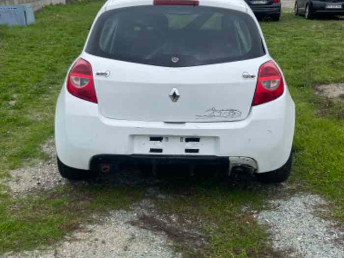 CLIO R3 MAX 4