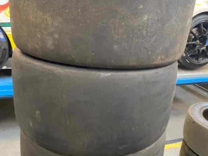 Pneus Michelin 30/68r18 1