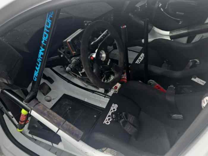 Peugeot 208 rally4 3