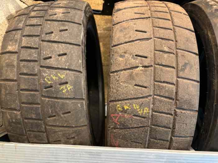 11 Pneus Pirelli en 17