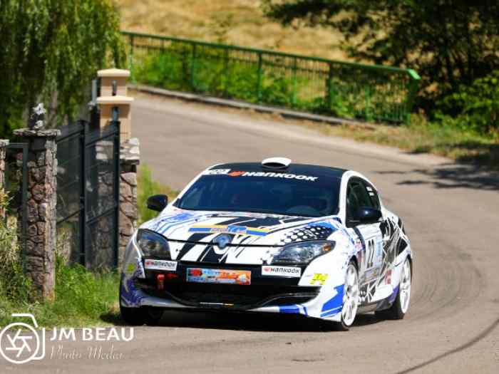 Megane FULL A8 ou N4 vrai RENAULT SPOR...