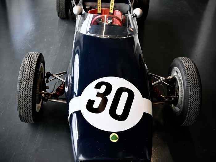 Lotus 18 5