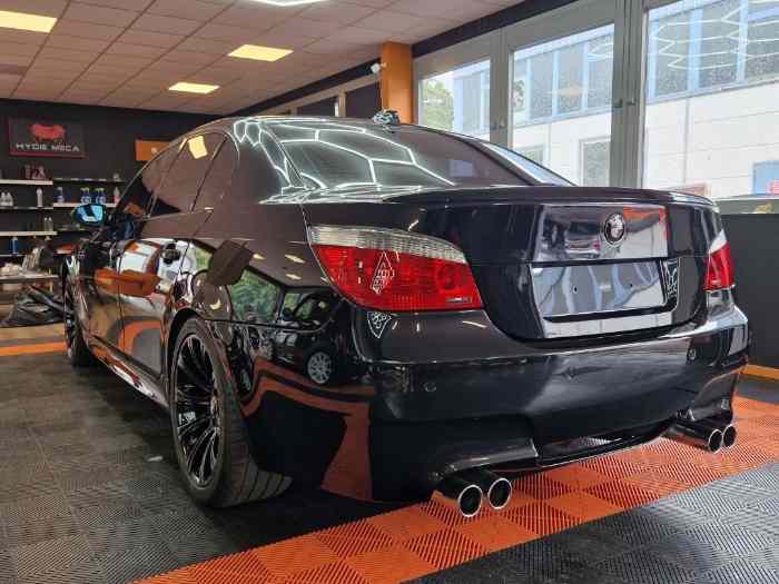 Bmw M5 E60 V10 RHD 3