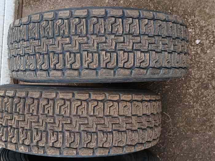 4 pneus terre 40km hankook R211 175/70/15 2