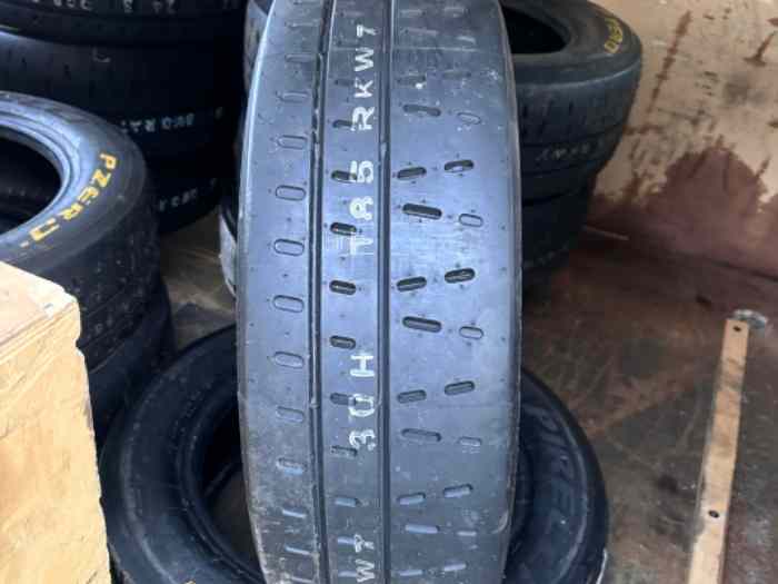 Vend pneu pirelli 175/60R14 1