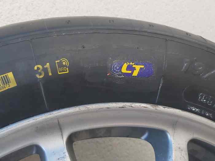 Michelin R31 19/63/17 Neuf