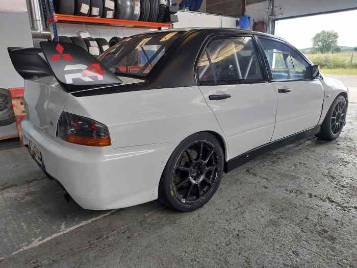 Lancer evo9 R4 2