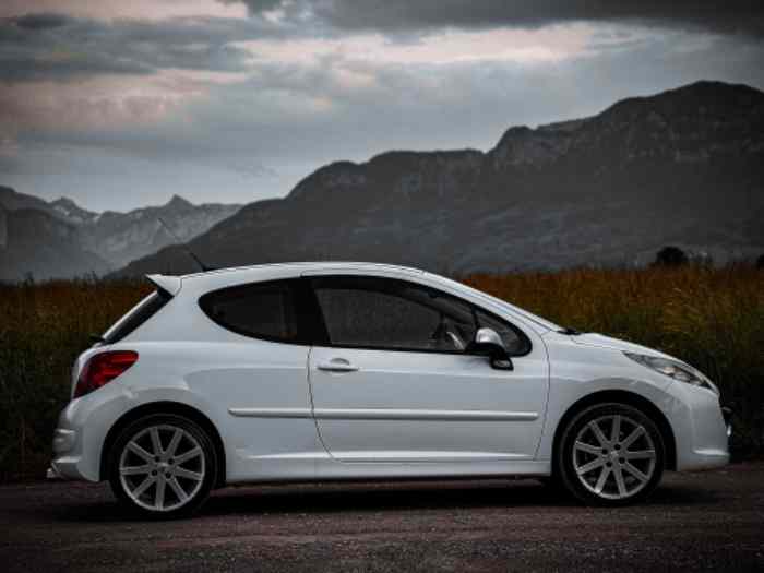 Peugeot 207 RC 1.6 THP 175cv 2