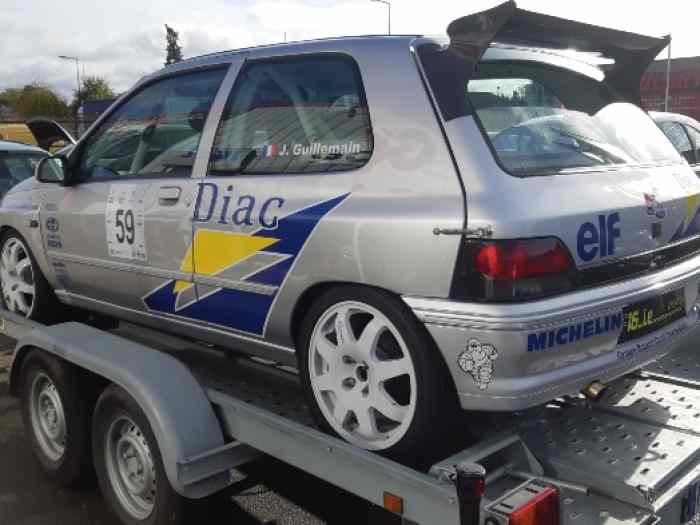 Becquet arrière clio F2000