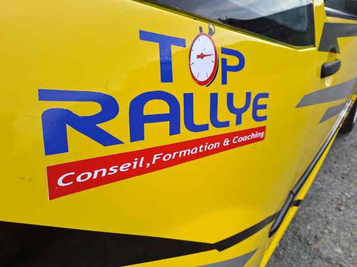 Top-Rallye loue C2 R2 Max TOP R2 3