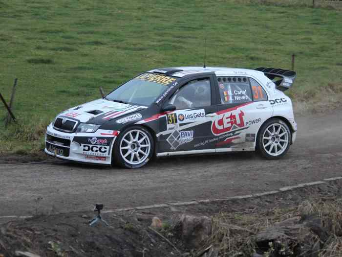 Skoda Fabia WRC moules pièces carrosse...