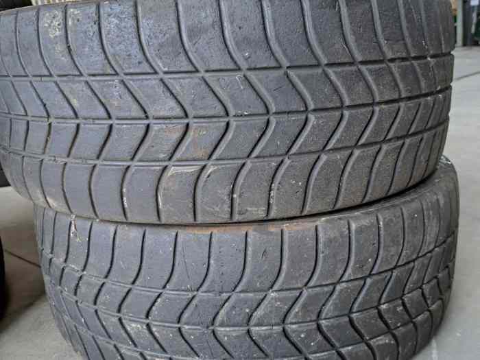 Pneus Pirelli RW 18