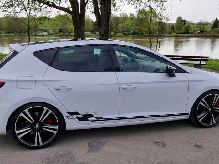 Seat Leon Cupra 5F 2.0TFSi stage 3 1