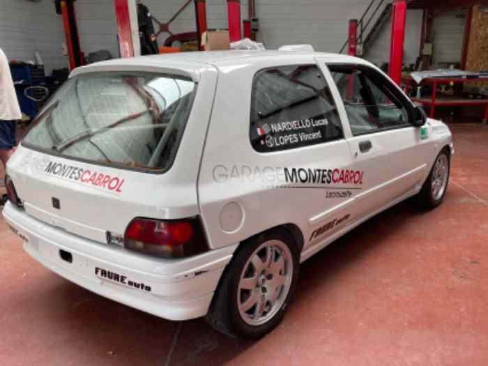 Clio F2000 1