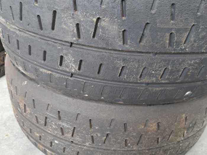 Lot Pneus Pirelli RK5 18