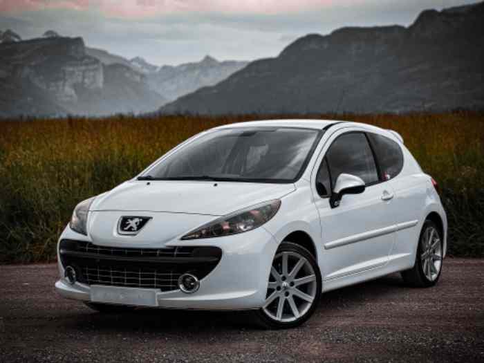 Peugeot 207 RC 1.6 THP 175cv