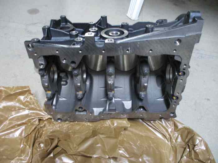 bloc moteur clio f4r 830 2