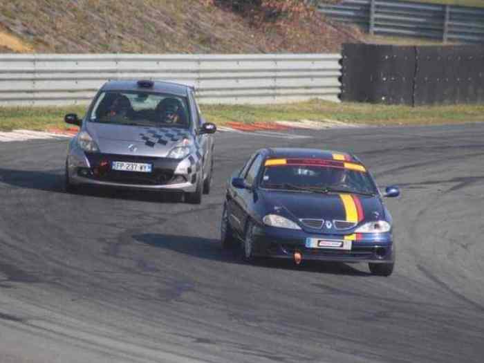 MEGANE 2L16V PISTE 1