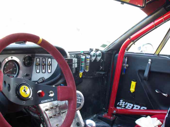 FERRARI 308 GT4 4