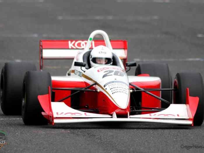 Lola 97 F3000/ indy lights ultra reliable 1